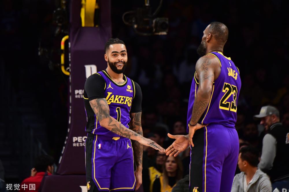 他通过坚持 他通过坚持